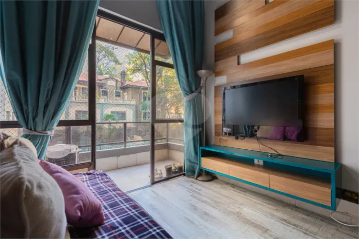 Apartamento com 1 quartos à venda ou para locação em Cerqueira césar - SP