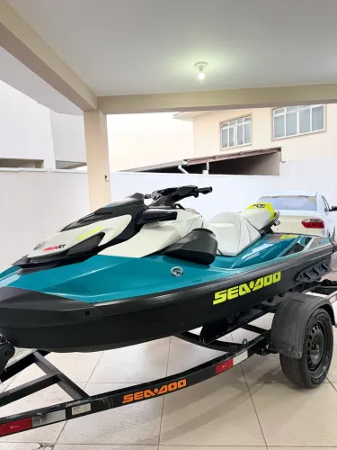 Vendo jet SKI SE 130 GTI com som