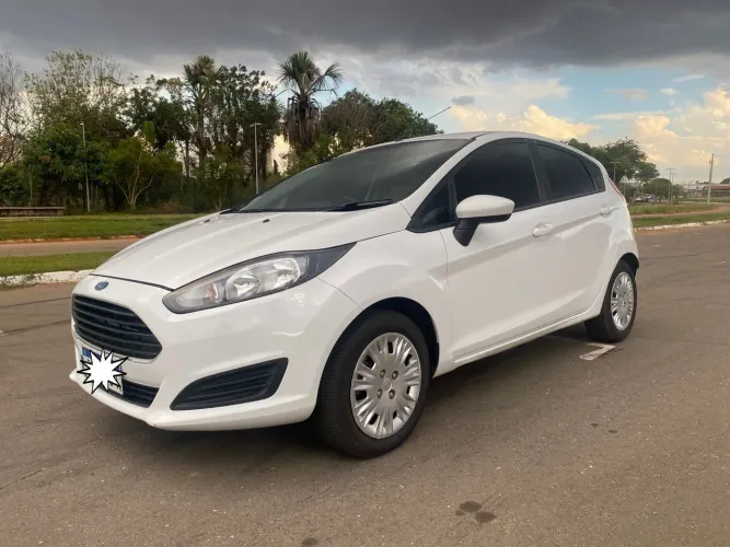 Ford Fiesta 1.5 16V Flex Mec. 5P 2015