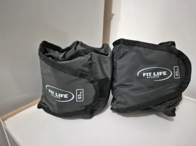 Par de caneleiras de 3kg cada.