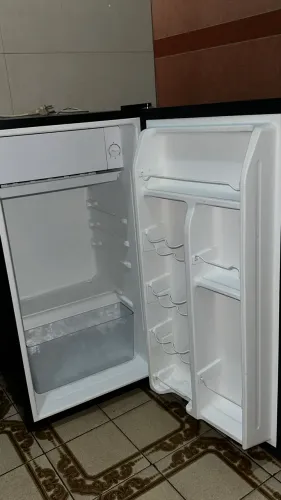 Frigobar EOS 93L Preto ? Super Novo, Pouco Uso