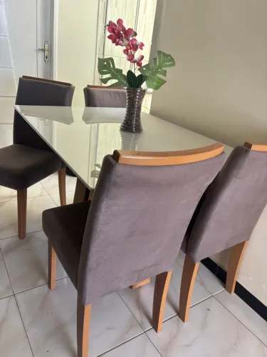 Vendo mesa de jantar