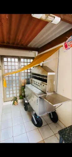 Vendo churrasqueira espeto giratório 