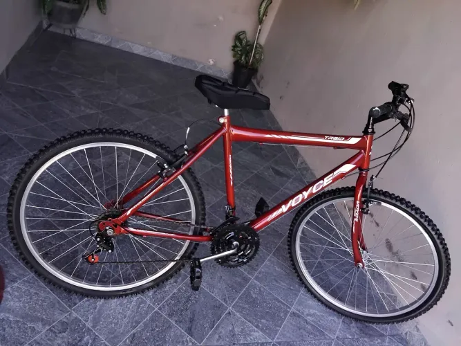 Bicicleta aro 26 puenes novo câmera nova boa para adulto e adolescente VENDO troco por out