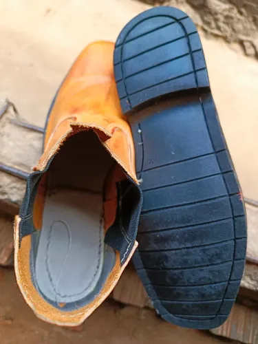 Bota nova 42