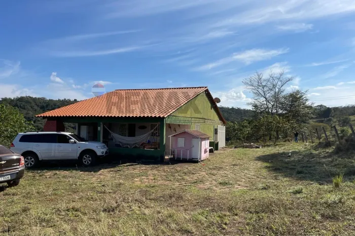 Chácara Corumbá 3 com 3 hectares e acesso particular ao lago