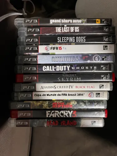Lote 12 Jogos PS3 - GTA V, Skyrim, TLOU e outros.
