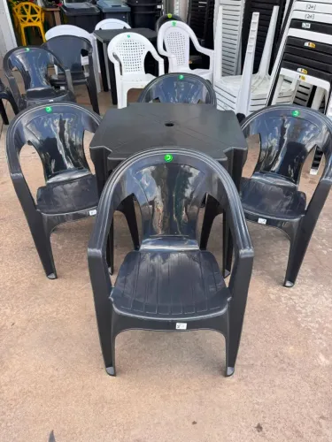Jogo de mesa de plástico resistente com braço 182kg