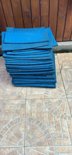 Piso borracha azul