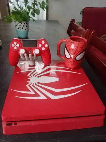 Playstation 4 Slim Spider Man edição especial