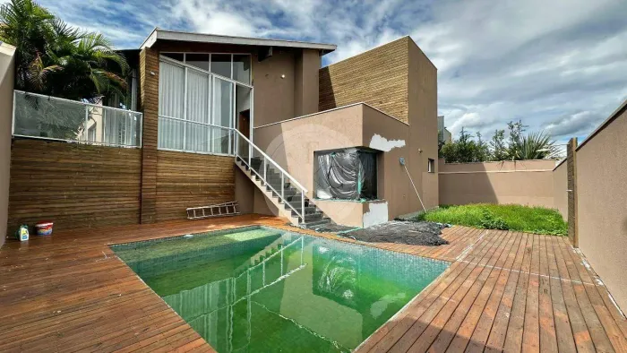 Casa em condomínio com 4 Quartos sendo 4 Suítes para Alugar no condomínio Alphaville III