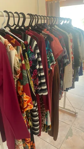Promoção Arara Roupas