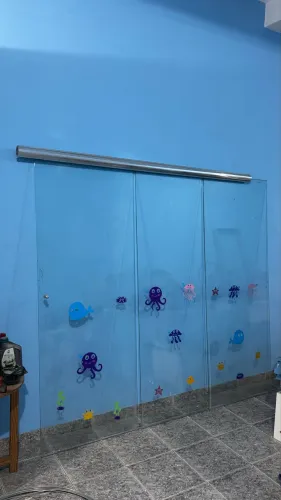 BOX BANHEIRO 2 METROS SENDO DOIS FIXO E UM MÓVEL VENDA NO ESTADO