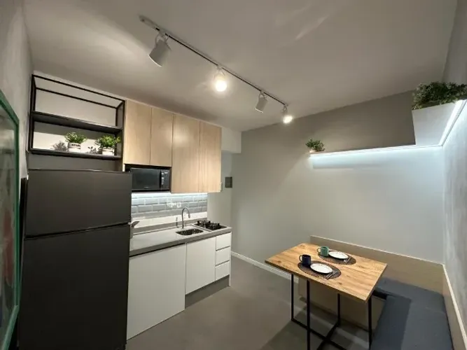 Studio Completo Mobiliado c/ Internet, Luz e Água Inclusos - Florianópolis