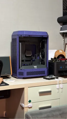 Gabinete thermaltake com fans e Water cooler