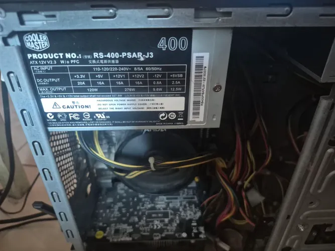 Fonte Cooler Master 400W - Ideal para PC de uso diário