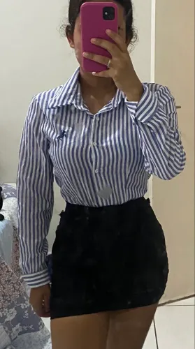 Camiseta listrada azul e branco