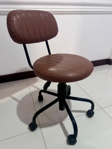 Cadeira para escritório ou estudos