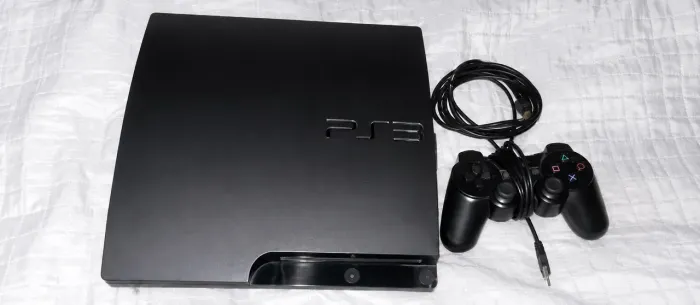 Ps3 desbloqueado 3 controles + HD 1tb com jogos 