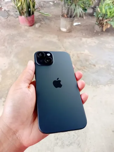 iPhone 15