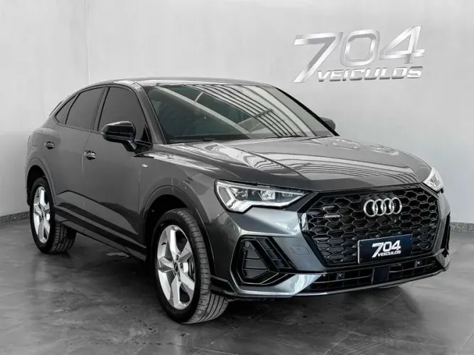 Audi Q3 SPB Perf. Black 2.0 TFSI Tipt. Quat. 2022