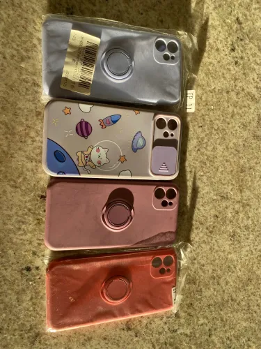 Lote capinhas iPhone 11 - duas novas lilás azul gatinho e rosa salmão com suporte selfie