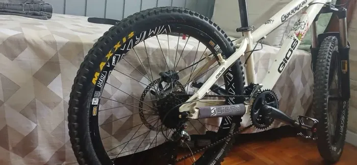 Pneu MAXXIS aro 26 minion dh f downhill (Somente os pneus)