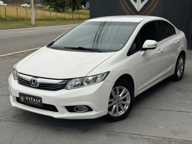 Honda Civic Sedan LXR 2.0 Flexone 16V Aut. 4P 2014