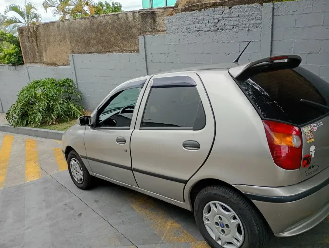 Fiat Palio Young 1.0 MPI 8V 4P (álcool) 2001