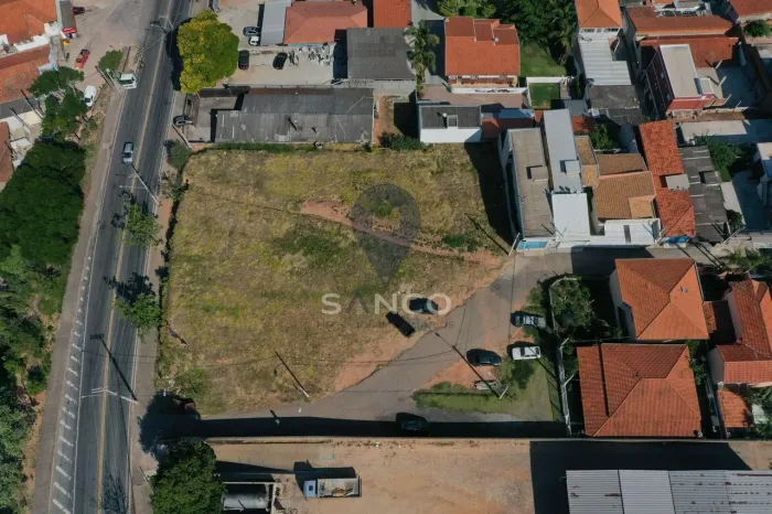 TERRENO COMERCIAL À VENDA, NO BAIRRO ÁGUA DOCE, NA CIDADE DE JUNDIAÍ-SP