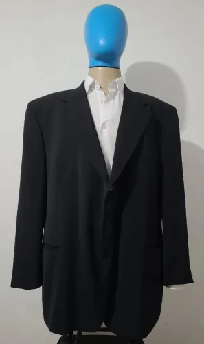 Blazer Preto N° 64 bonito, bem confortável, elegante, design moderno.