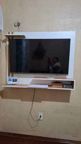Painel 55'' fitado em mdf 