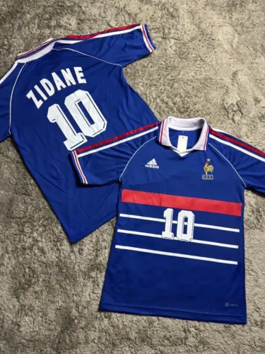 Camisa de time retrô