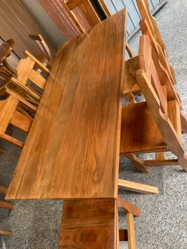 Mesa eucalipto