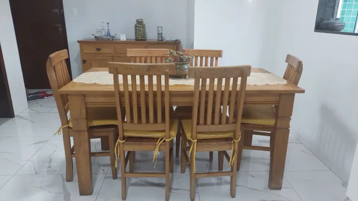 Mesa, 6 cadeiras e buffet/aparador - Madeira Demolição Peroba Rosa 