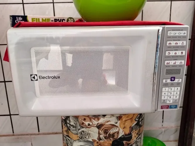 Microondas 30 LTS