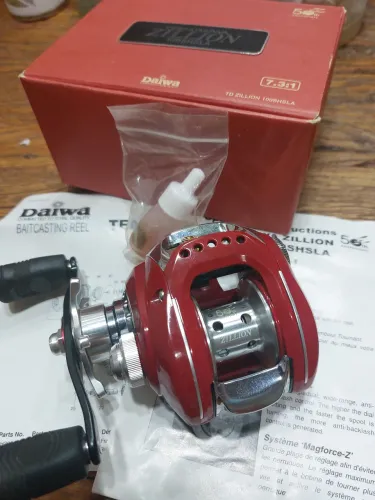 Troco Daiwa Zillion 50th Anniversary Esquerda
