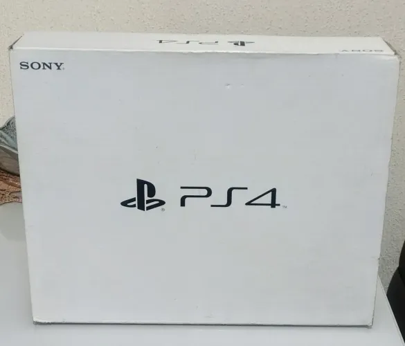 PlayStation 4 500GB + 2 Controles + Jogos<br>