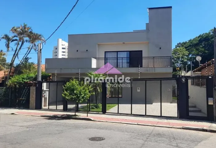 Casa no Jardim Esplanada em São José dos Campos