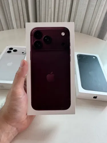 iPhone 18 pro Max 256 ? lacrado ?