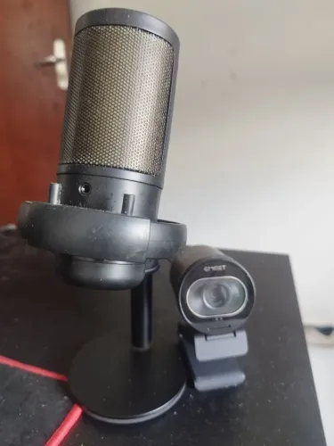 Camera e microfone para vídeos e conteúdos