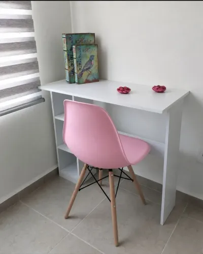 Mesa Escrivaninha com nicho MDF branco