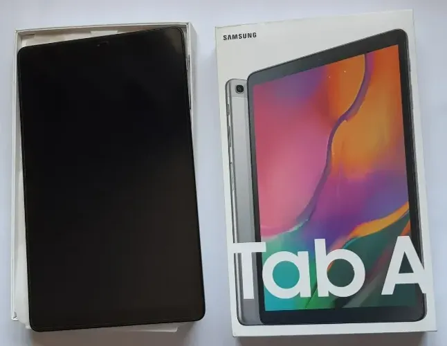 Samsung Galaxy Tab A 10.1" (SM-T515) 32GB - WI-FI - 4G