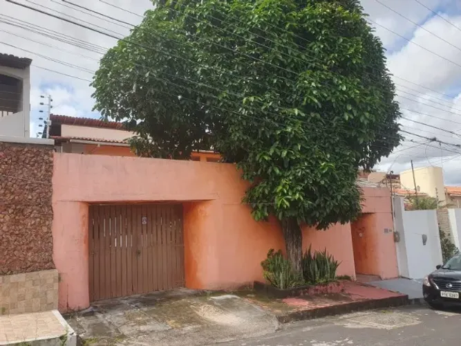 CASA À VENDA - VINHAIS