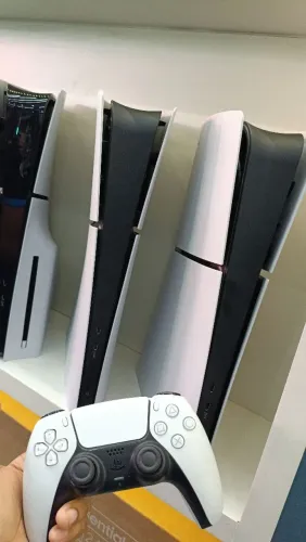 Playstation 5 Slim digital 11 meses de garantia 