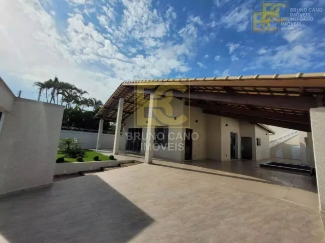 Casa nova e moderna em dois lotes para locação pé na areia - Oasis - Peruíbe/SP