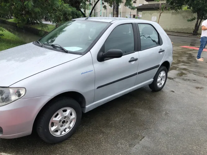 Fiat Palio 1.0 Economy Fire Flex 8V 4P 2011