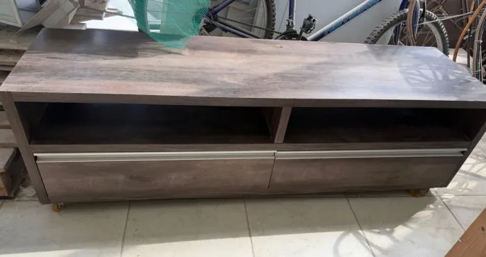 Rack para sala + mesa de cabeceira 2 em ótimo estado 