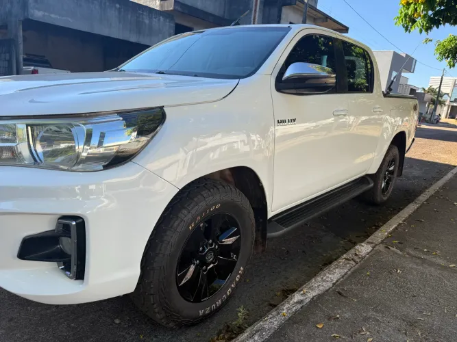 Toyota Hilux CD SRV 4X4 2.8 TDI Diesel Aut. 2018