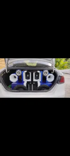 Som automotivo